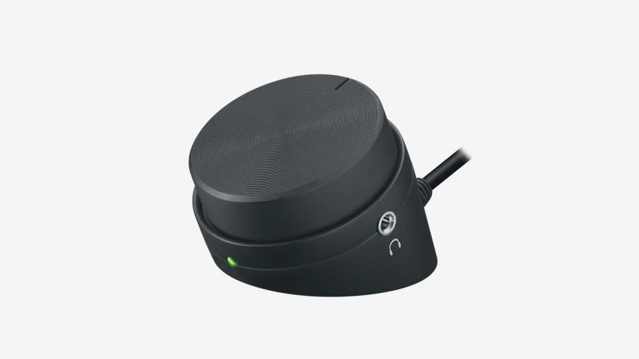 Logitech Z333's volume knob that also features an earphone jack